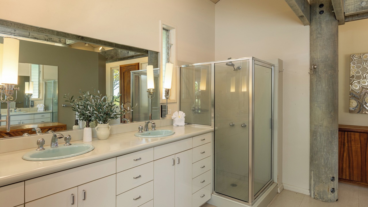 Photo of Bathroom in Kamuela