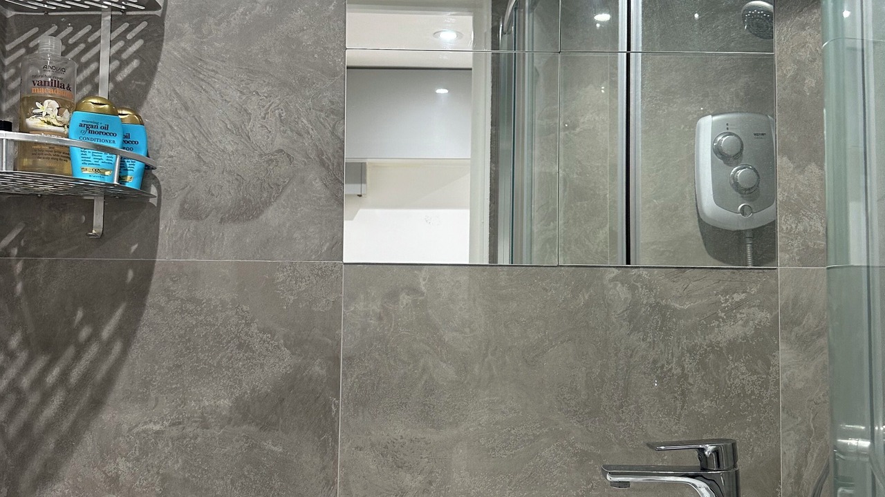 Photo of Bathroom in Tower Hill