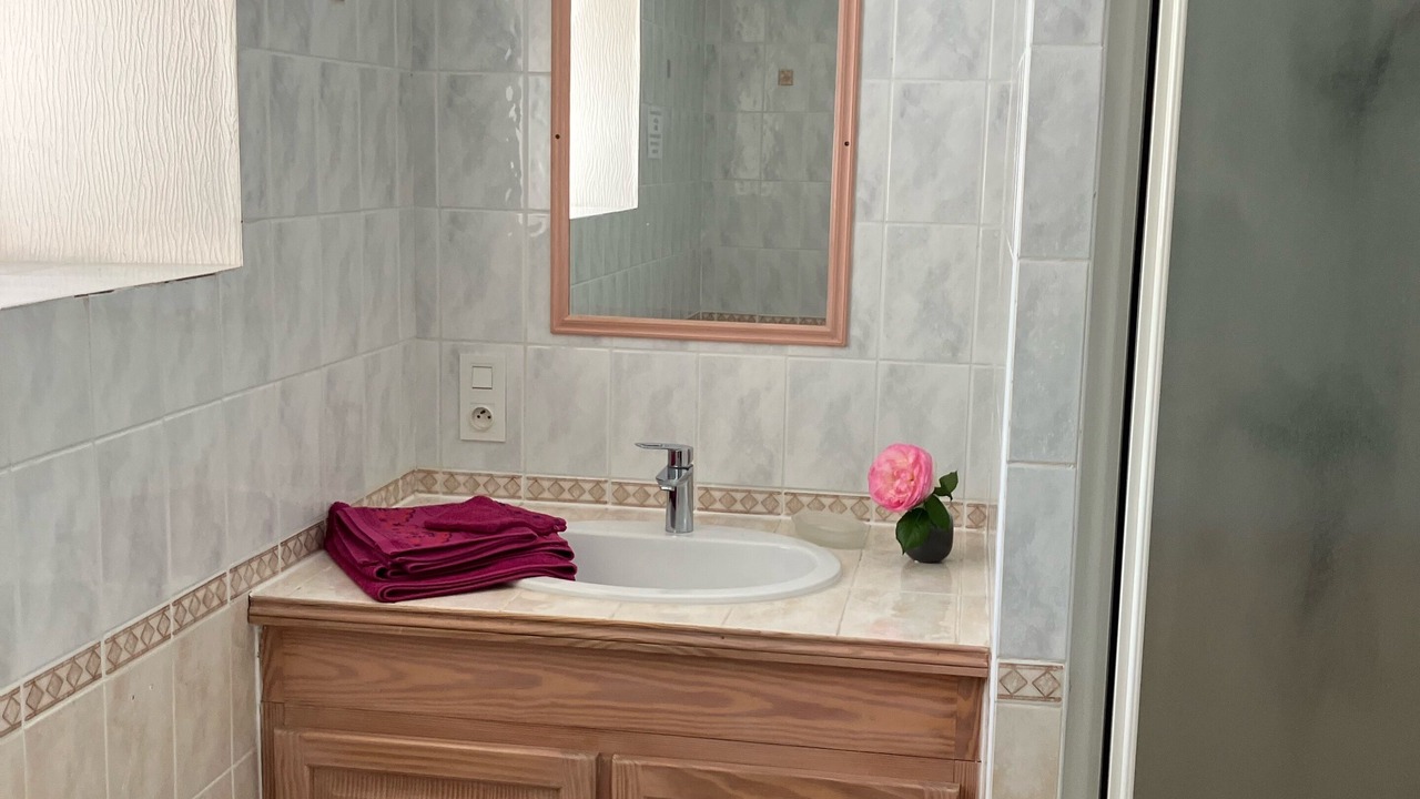 Photo of Bathroom in Guer