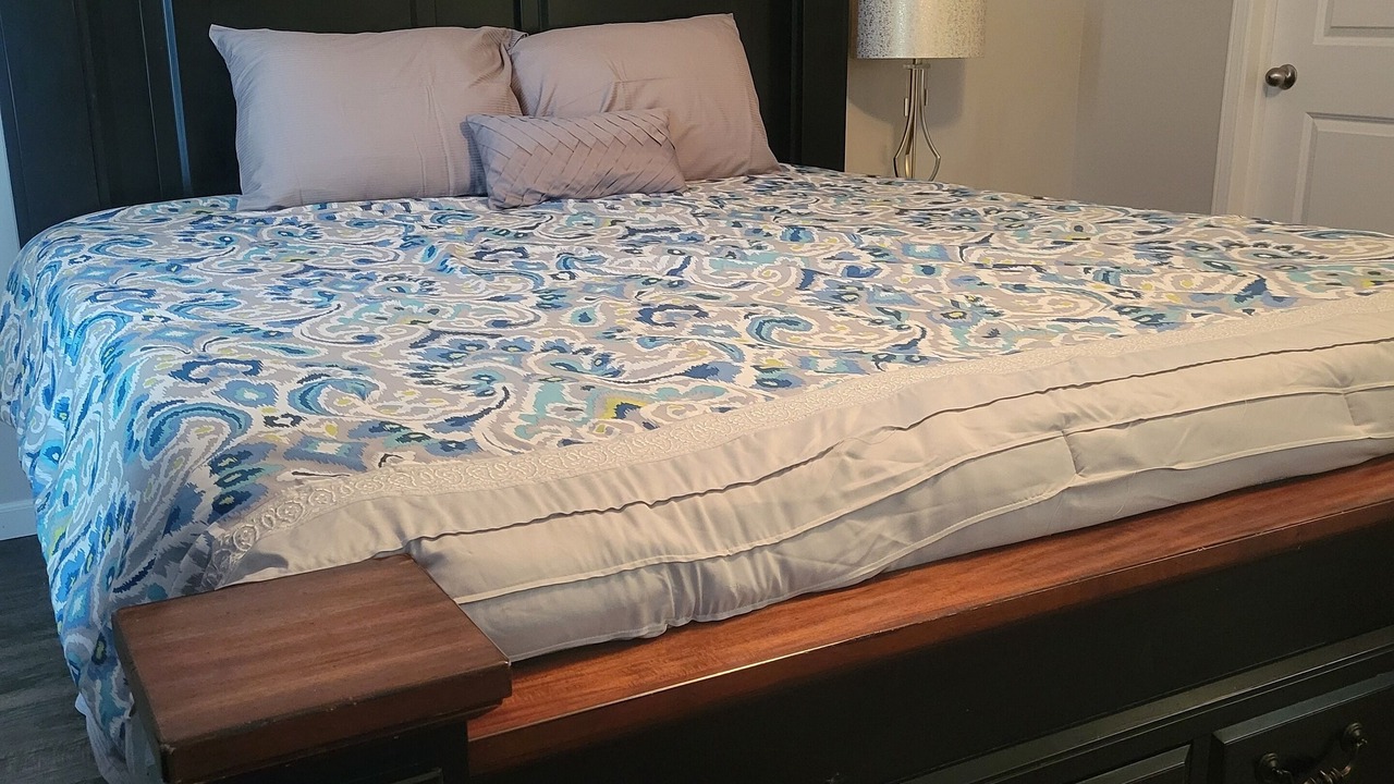 Photo of Bedroom in Valley Center