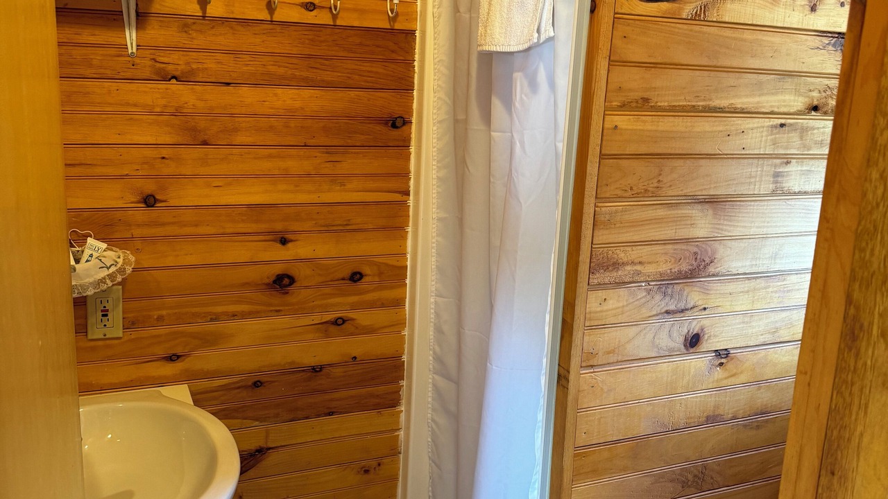 Photo of Bathroom in Summerside