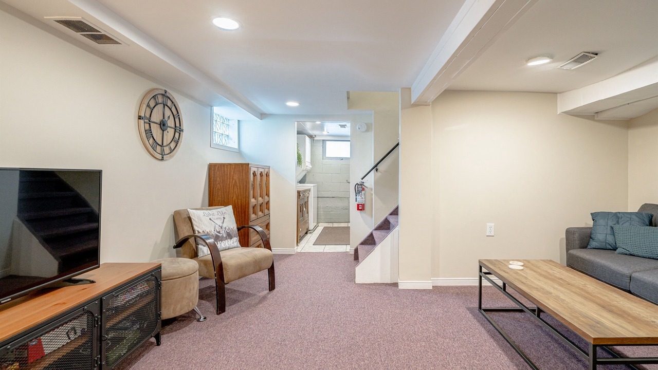 Photo of Livingroom in Leamington