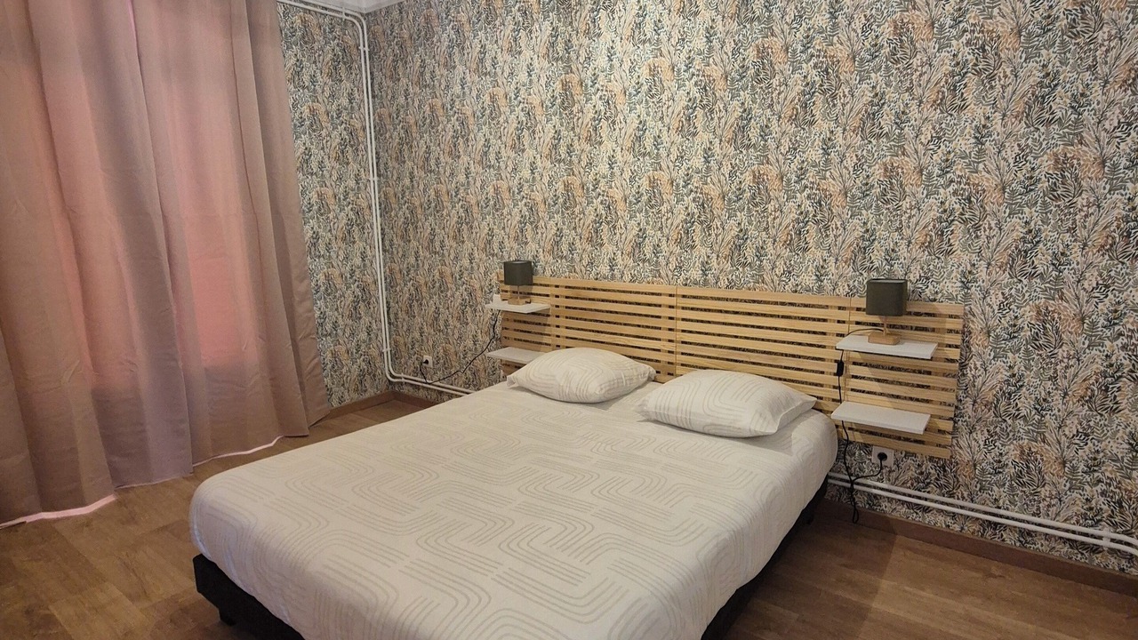 Photo of Bedroom in Calais
