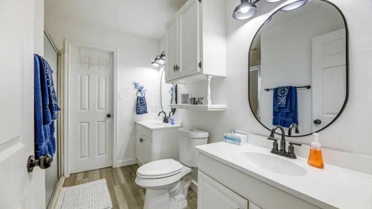 Photo of Bathroom in Flour Bluff