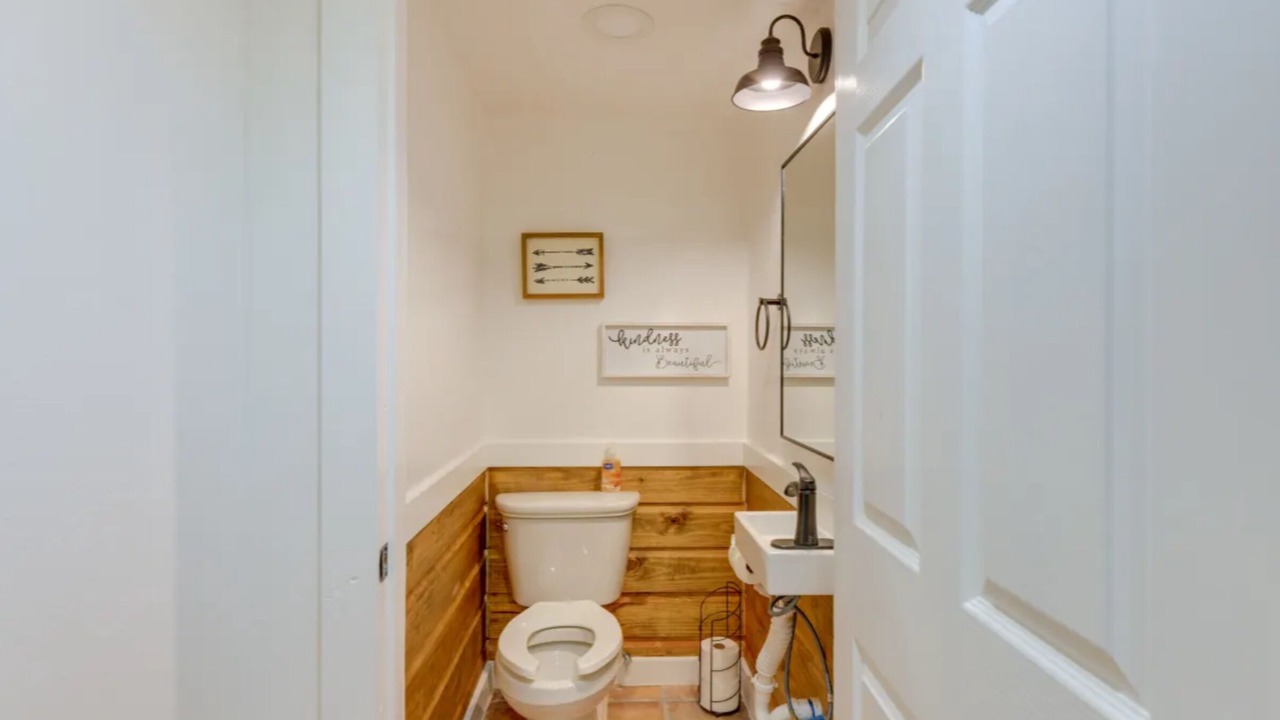 Photo of Bathroom in Flour Bluff