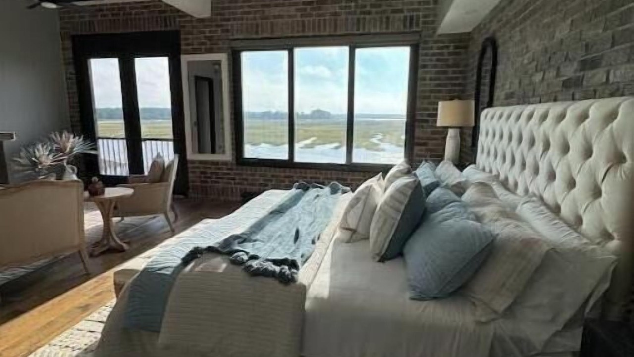 Photo of Bedroom in Midway