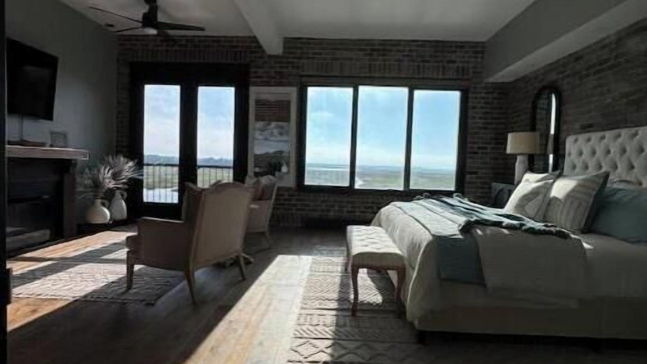 Photo of Bedroom in Midway