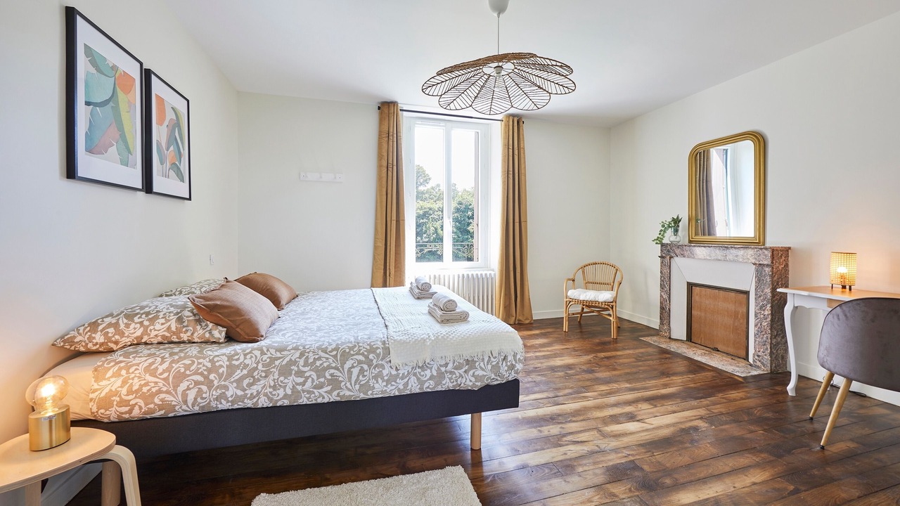 Photo of Bedroom in Lassy