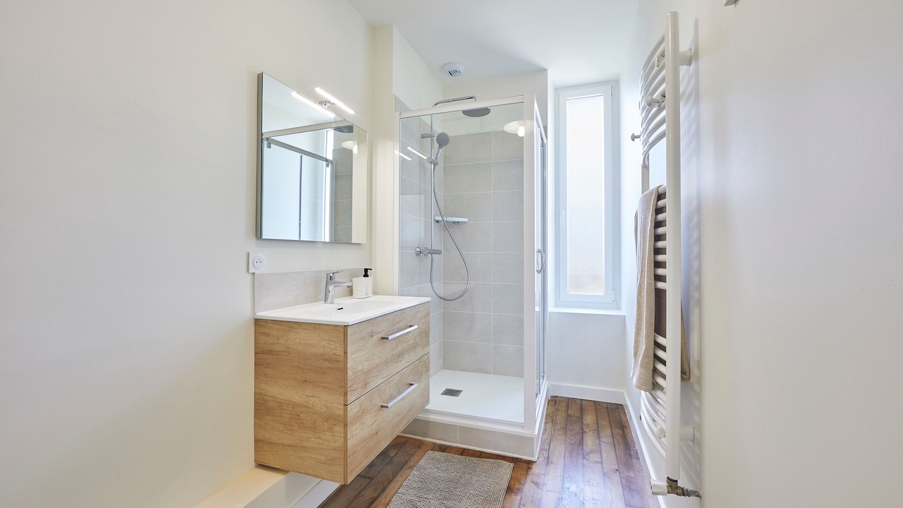 Photo of Bathroom in Lassy