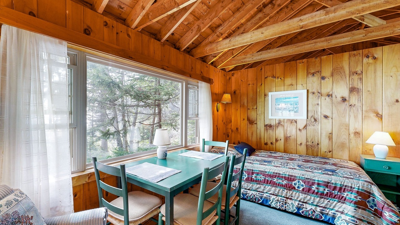 Photo of Bedroom in Northport