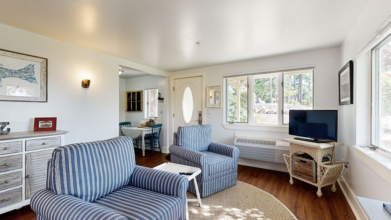 Photo of Livingroom in Edgecomb