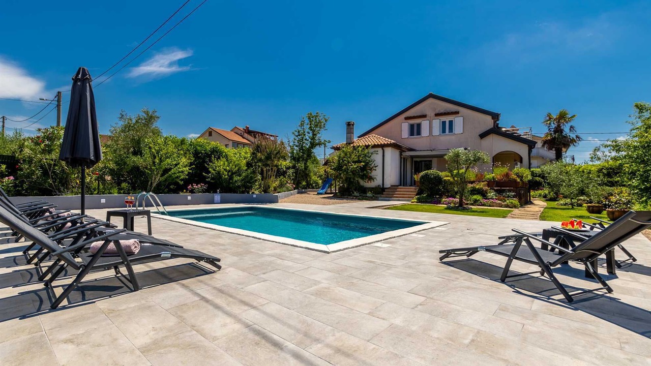 Photo of Outdoor in Brzac