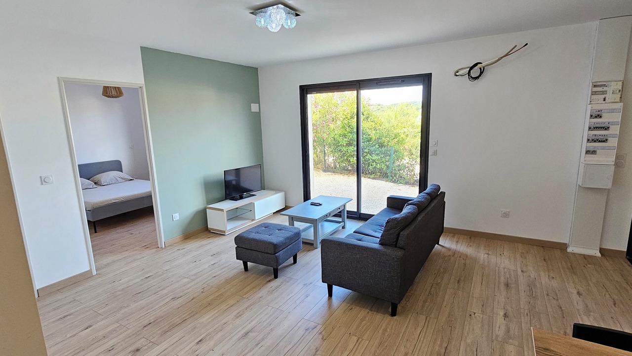 Photo of Livingroom in Gabian