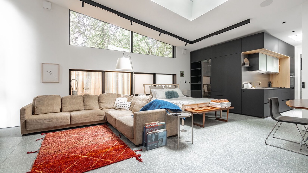 Photo of Livingroom in West Bellevue