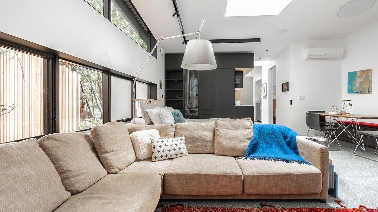 Photo of Livingroom in West Bellevue