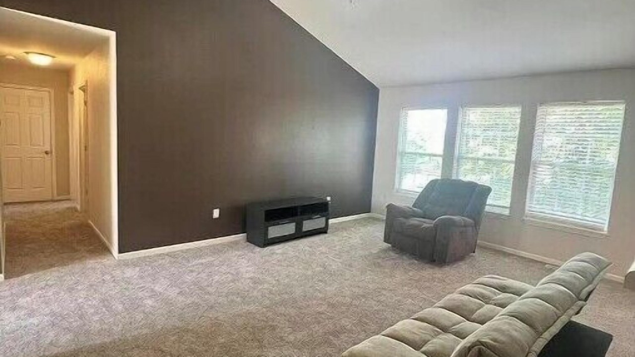 Photo of Livingroom in Waynesville