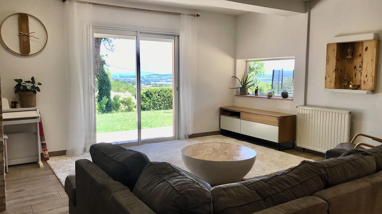 Photo of Livingroom in Saint-Georges-les-Bains