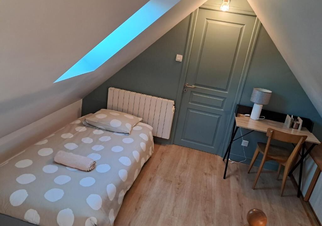 Photo of Bedroom in Pontorson