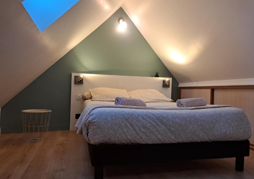 Photo of Bedroom in Pontorson
