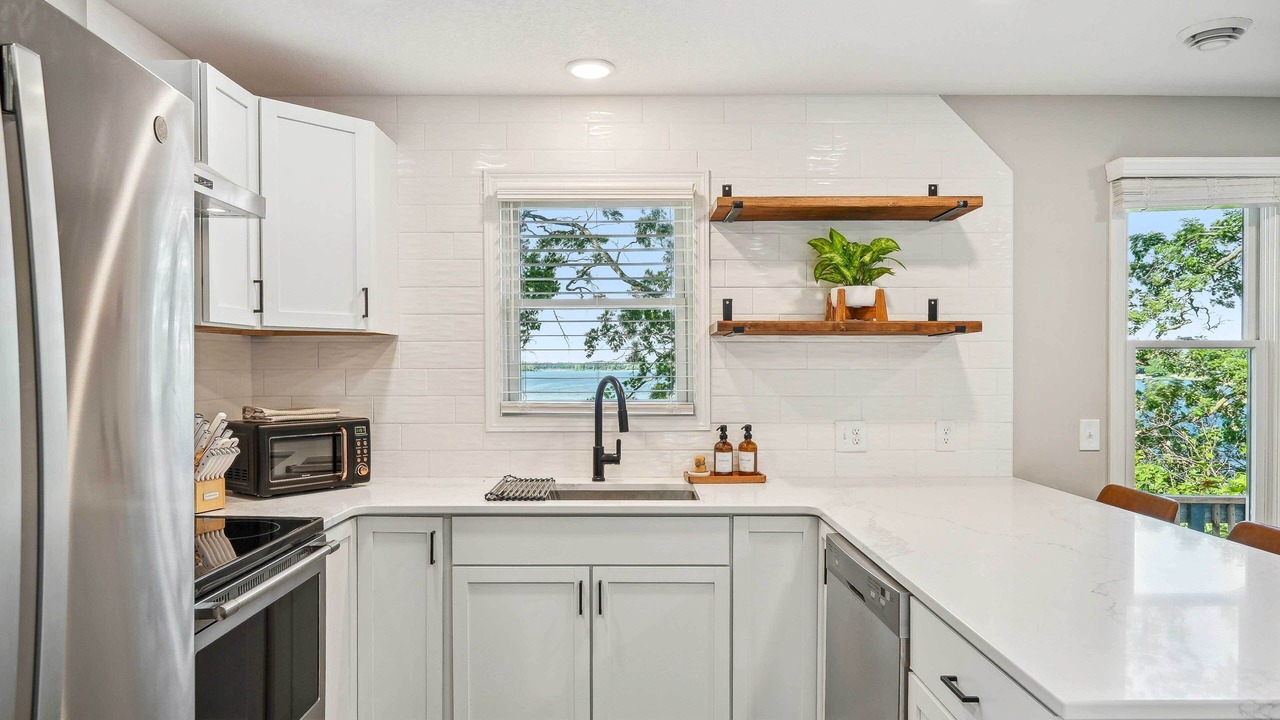 Photo of Kitchen in Maple Lake