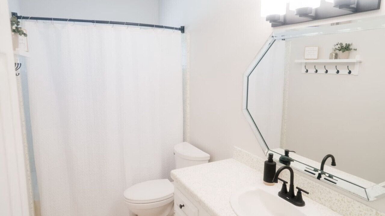Photo of Bathroom in Cedar Ridge