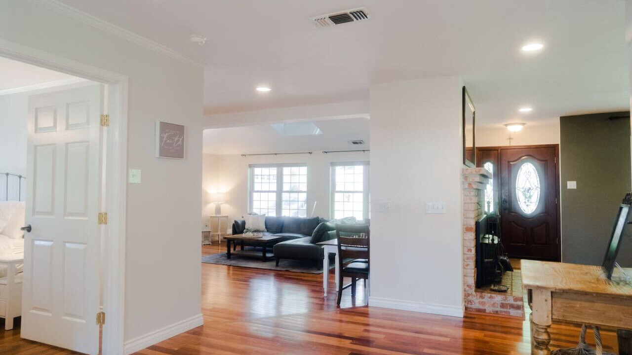 Photo of Livingroom in Cedar Ridge