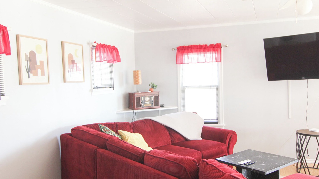 Photo of Livingroom in Chippawa