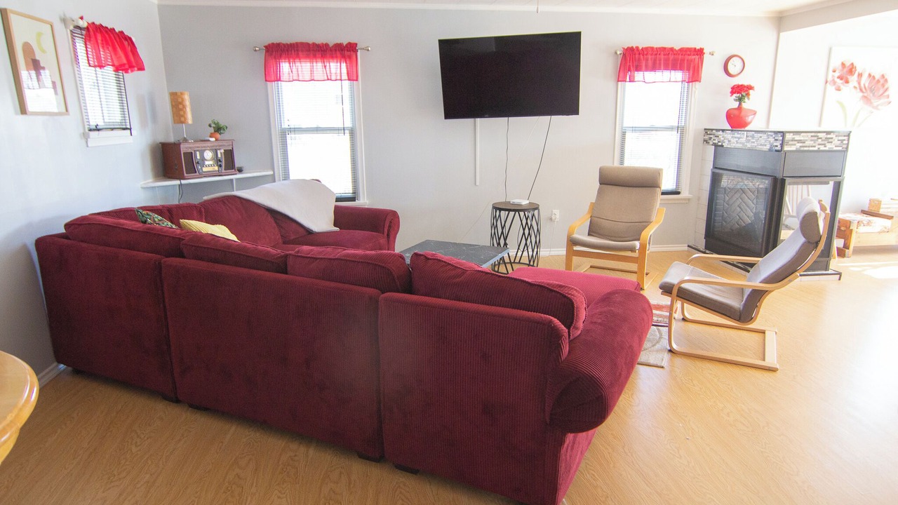 Photo of Livingroom in Chippawa
