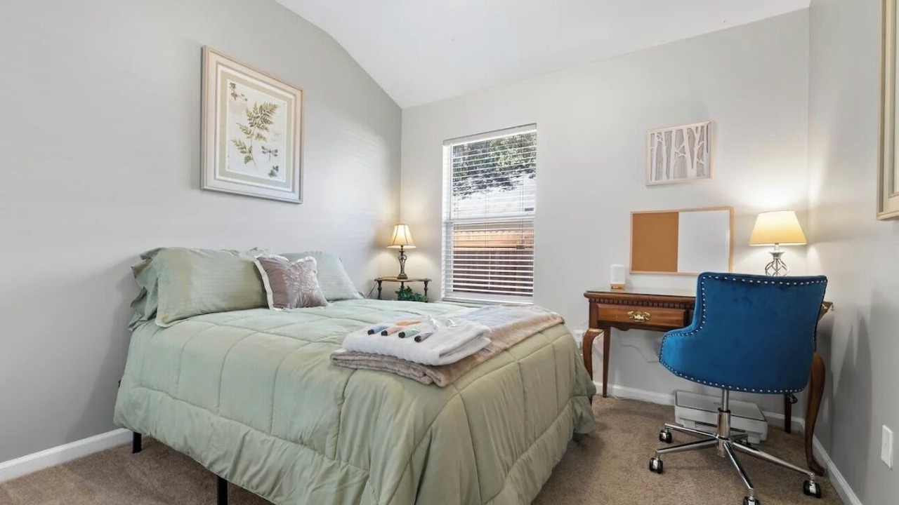 Photo of Bedroom in Northside