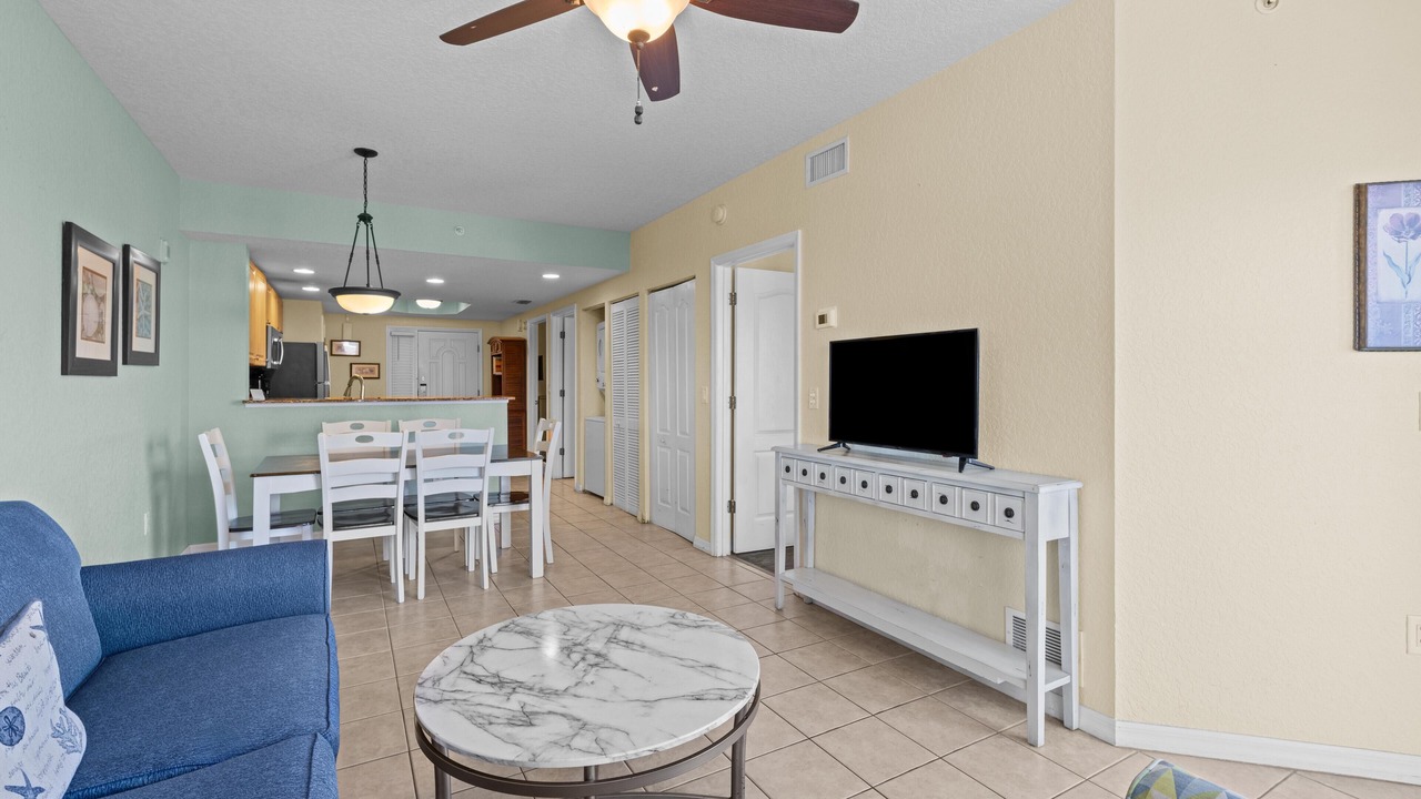 Photo of Livingroom in Treasure Island
