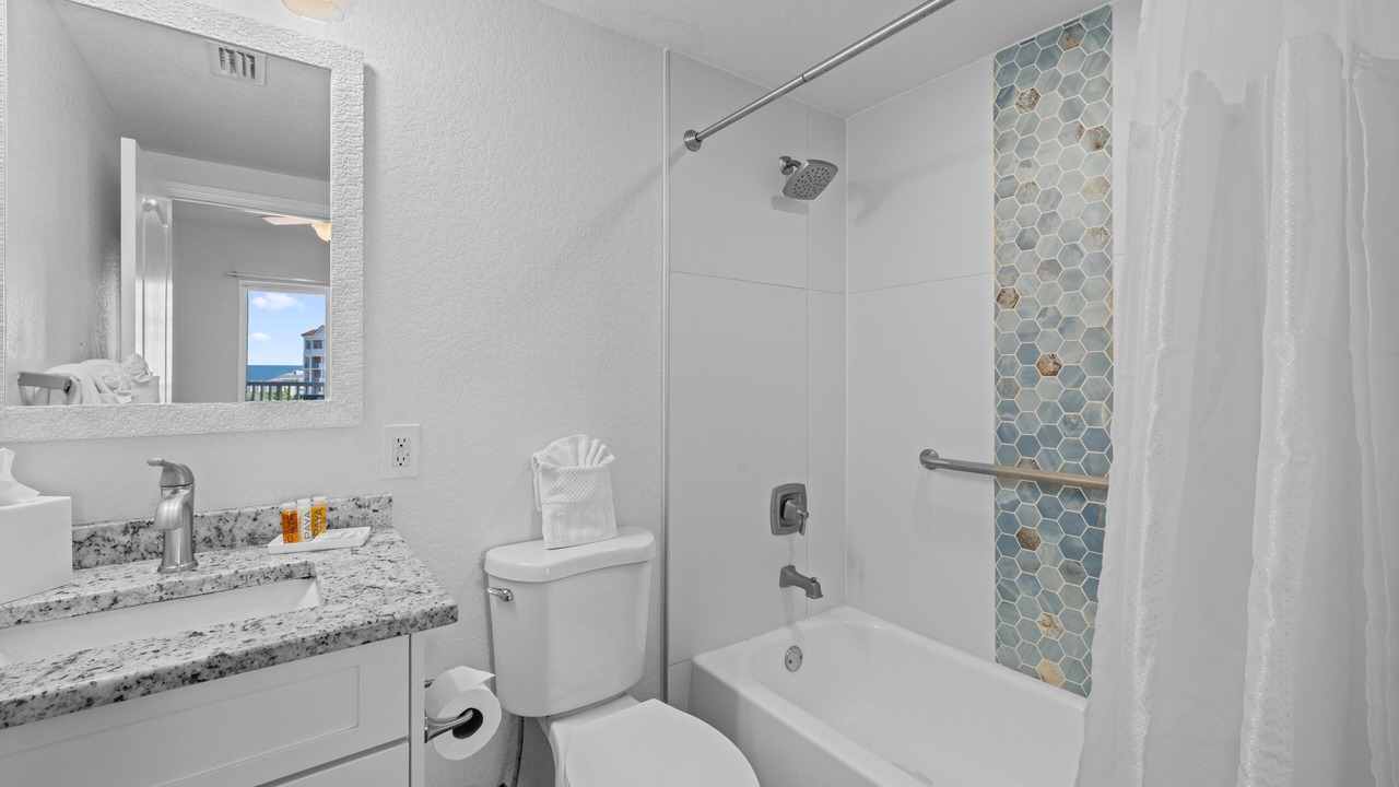 Photo of Bathroom in Treasure Island