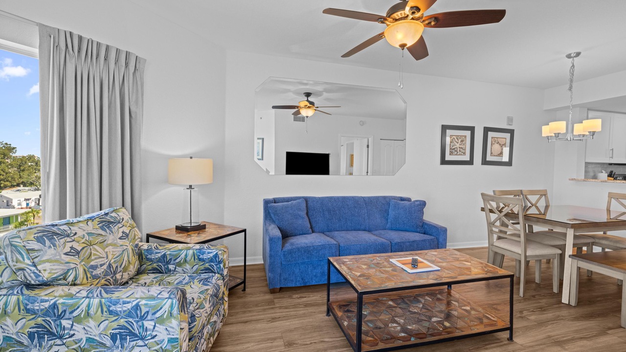 Photo of Livingroom in Treasure Island