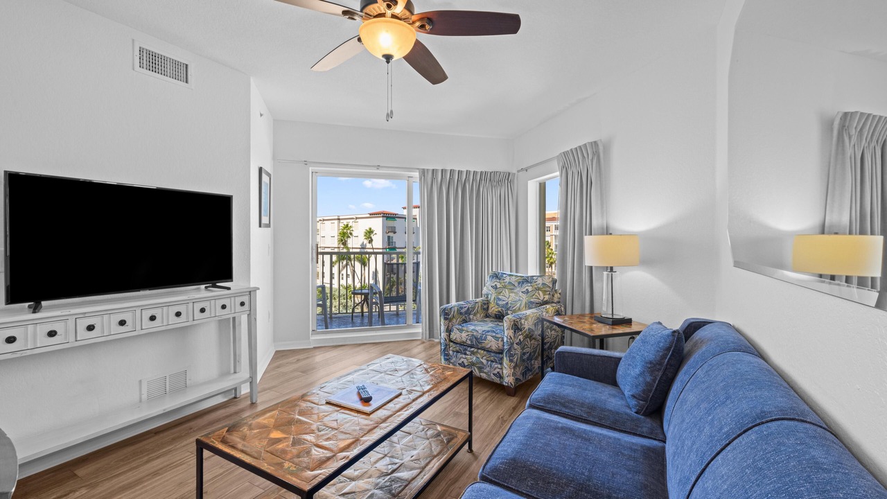 Photo of Livingroom in Treasure Island