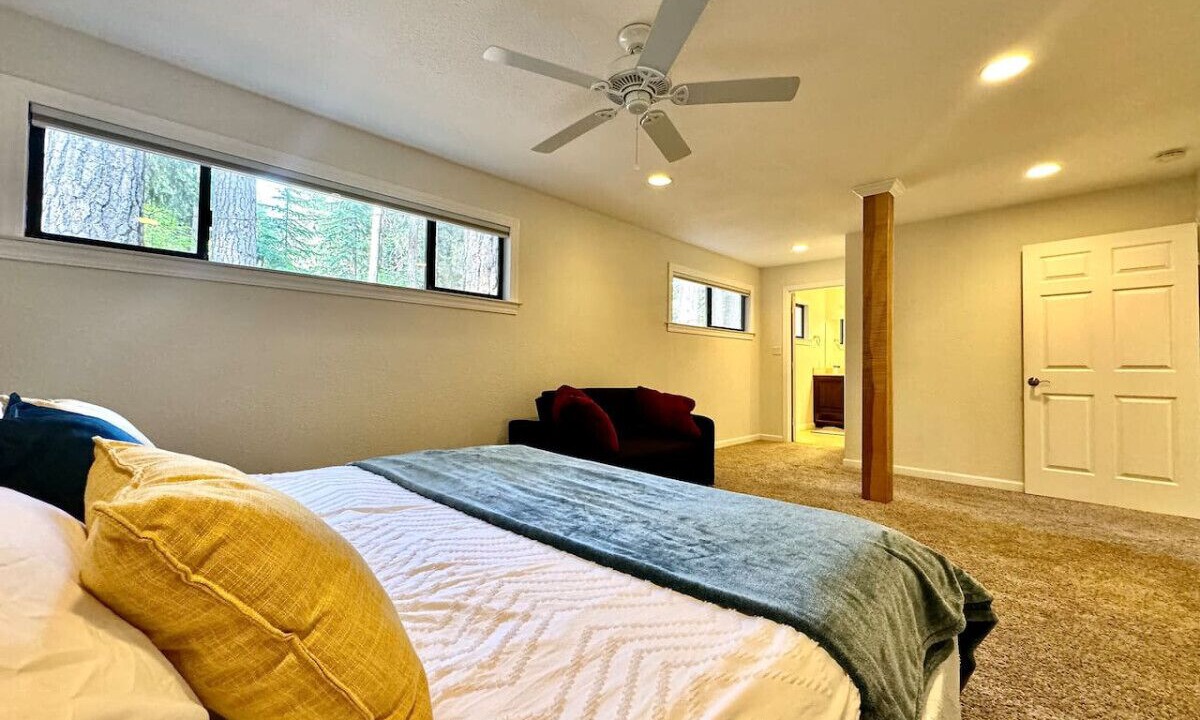 Photo of Bedroom in Pollock Pines