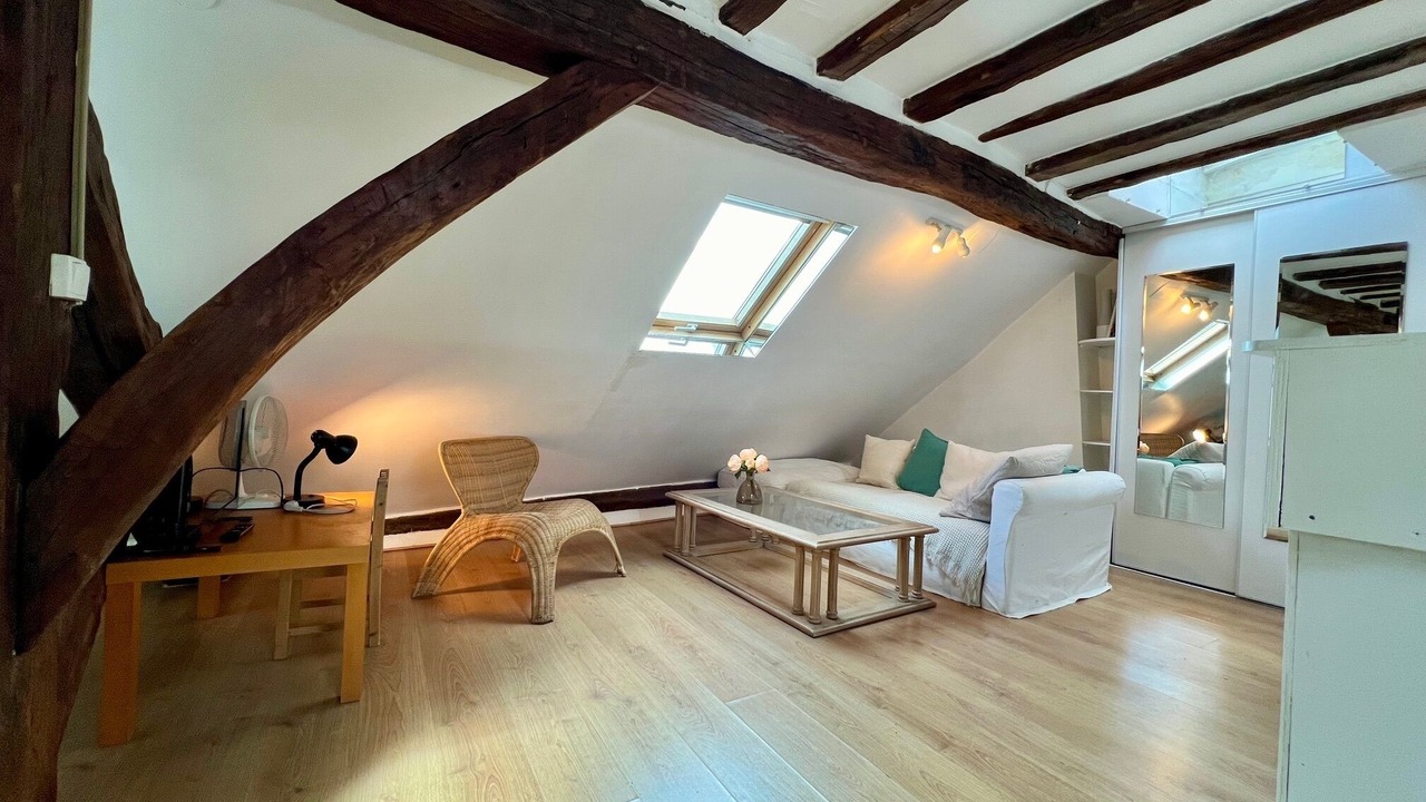 Photo of Livingroom in Enfants-Rouges