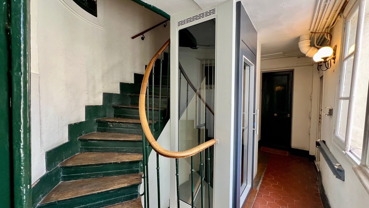 Photo of Others in Enfants-Rouges