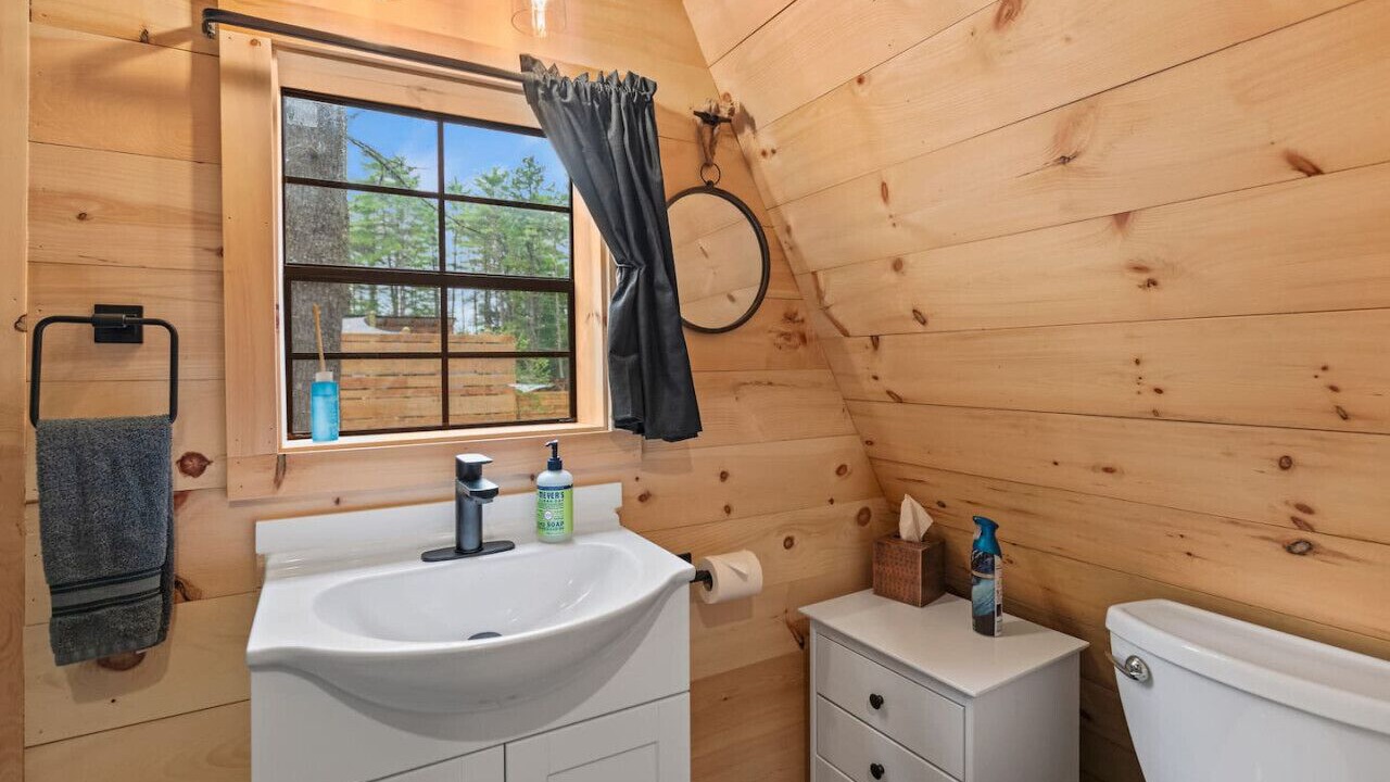 Photo of Bathroom in Oxford