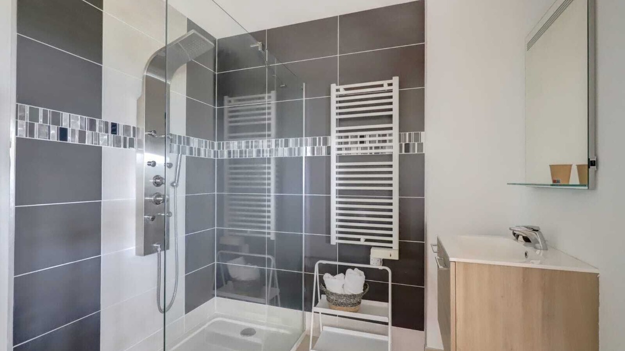 Photo of Bathroom in Vaudreuille
