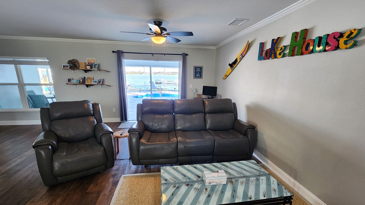 Photo of Livingroom in Winter Haven
