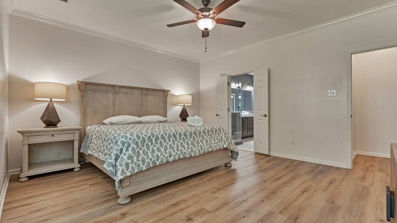 Photo of Bedroom in Alden Bridge