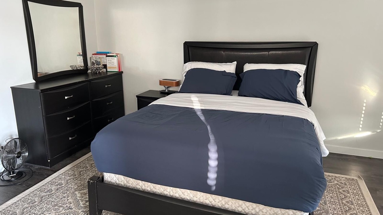 Photo of Bedroom in Evanston