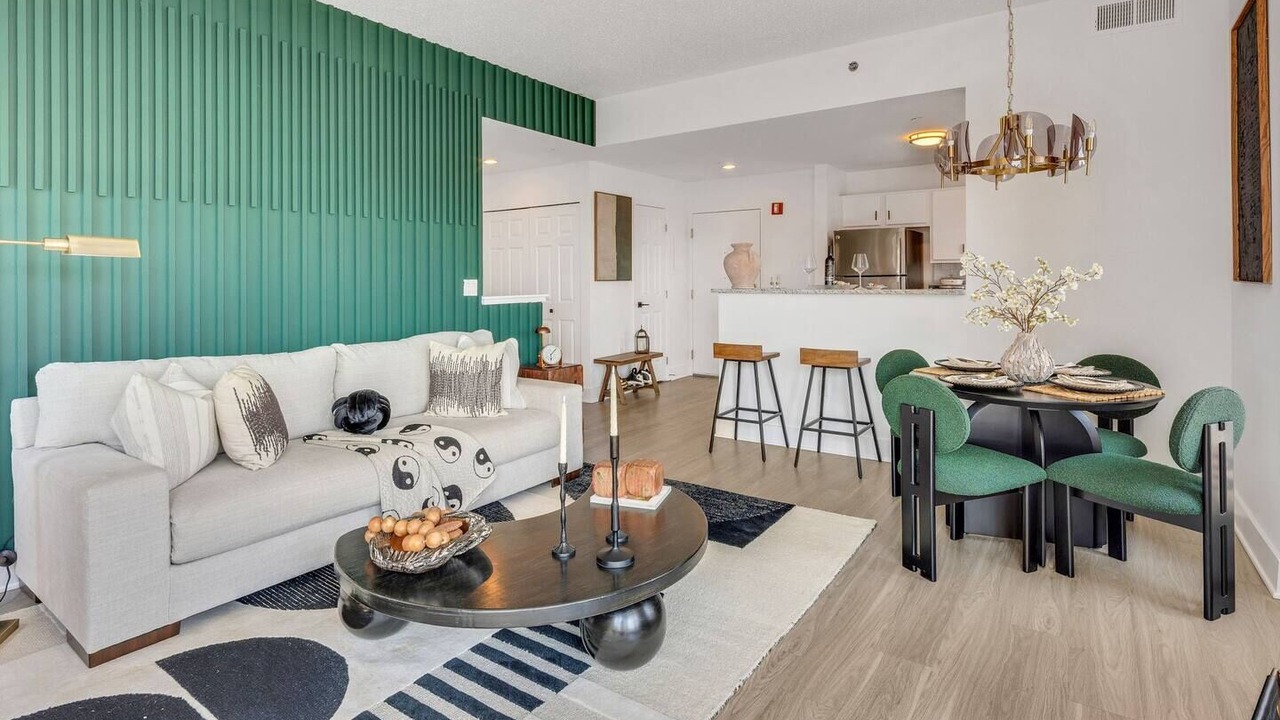 Photo of Livingroom in Downtown