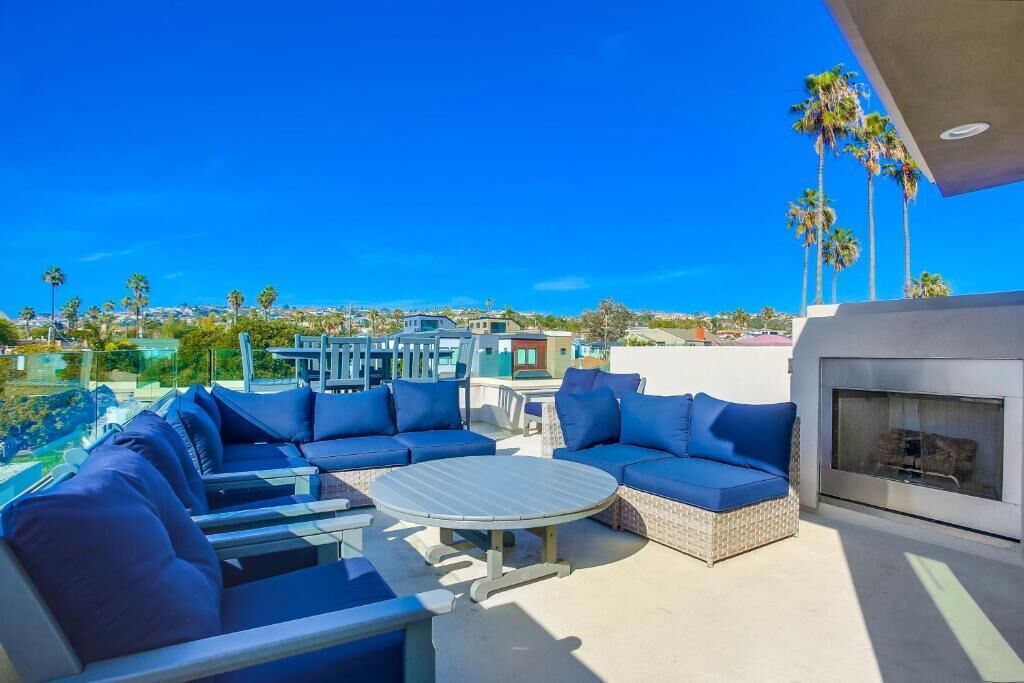 Photo of Patio Balcony in North Pacific Beach