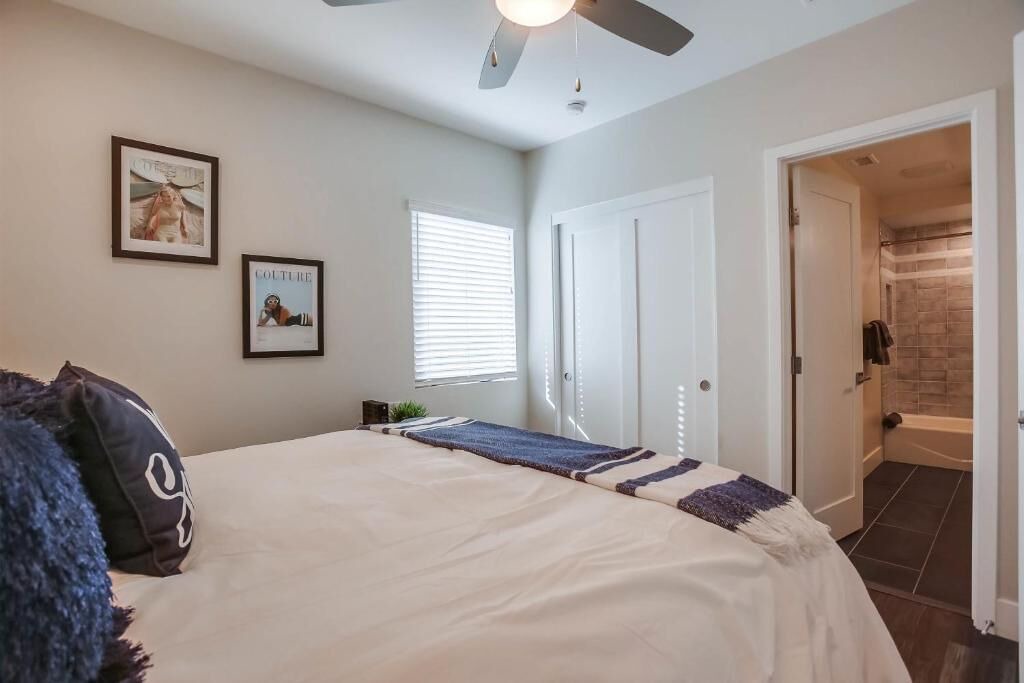 Photo of Bedroom in North Pacific Beach
