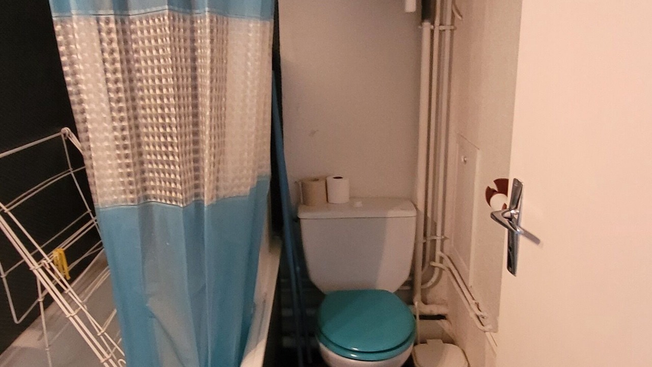 Photo of Bathroom in Saint-Aventin
