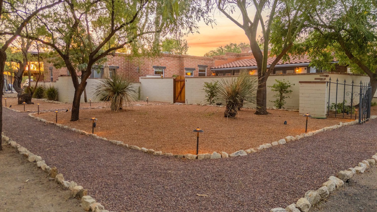 Photo of Others in Tanque Verde