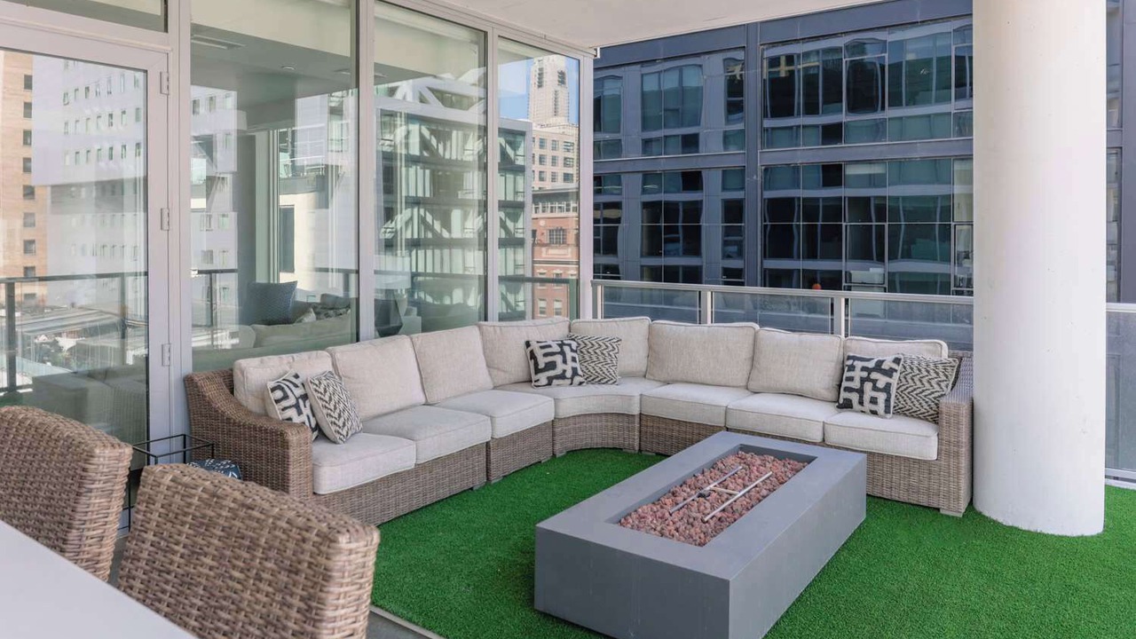 Photo of Patio Balcony in Near North Side