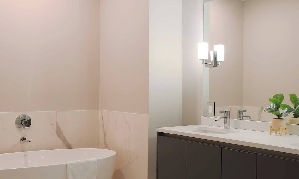 Photo of Bathroom in Near North Side