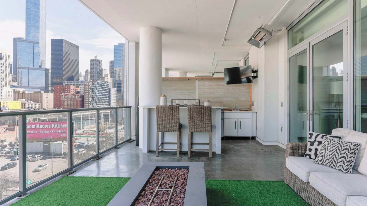 Photo of Outdoor in Near North Side