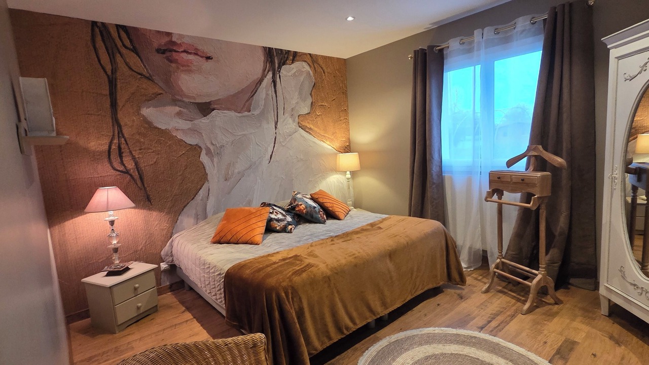 Photo of Bedroom in Tour-en-Bessin